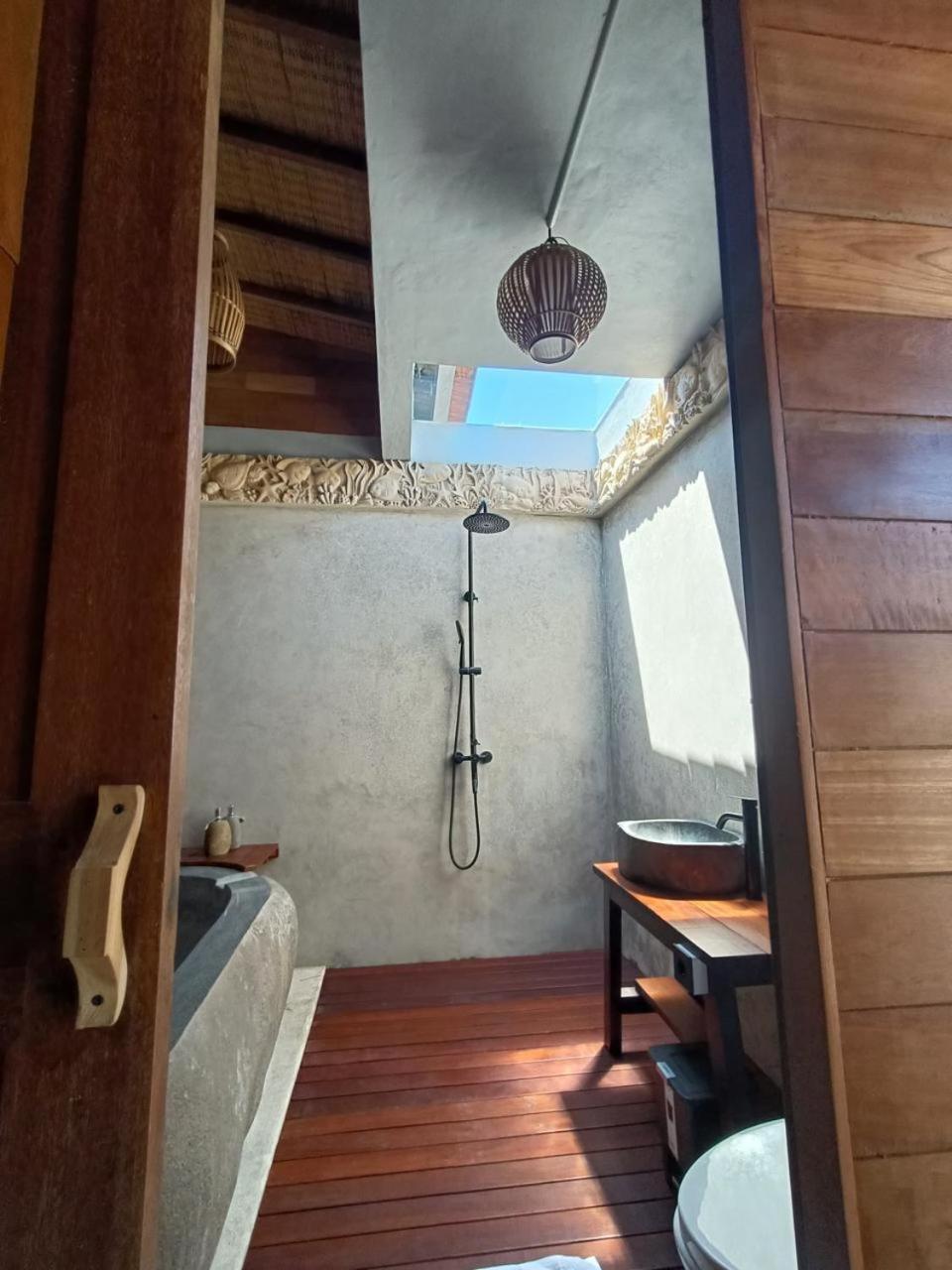 Putra'Lebah Amed Guest House Exterior photo