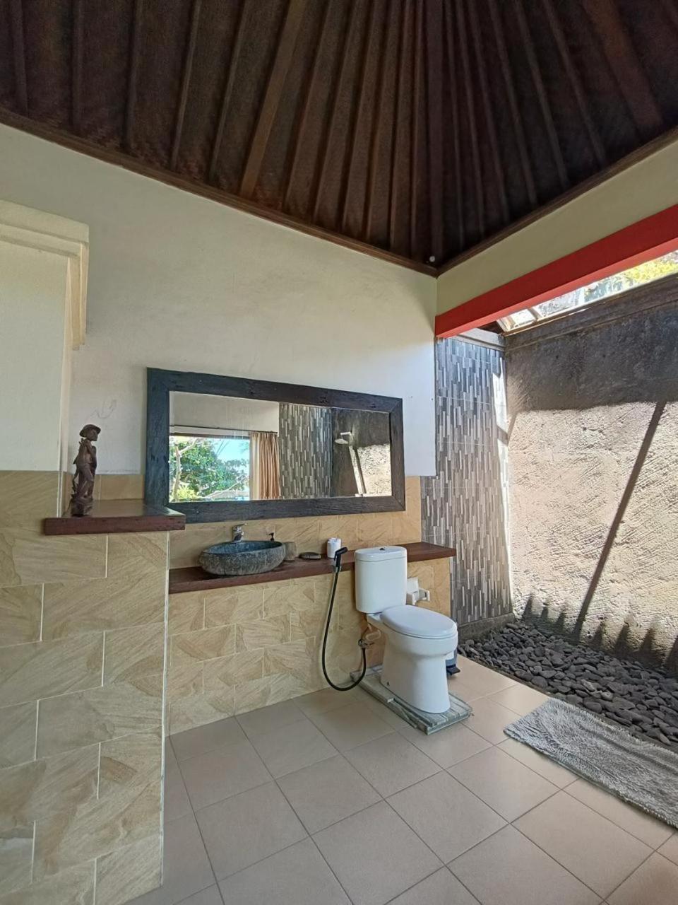 Putra'Lebah Amed Guest House Exterior photo