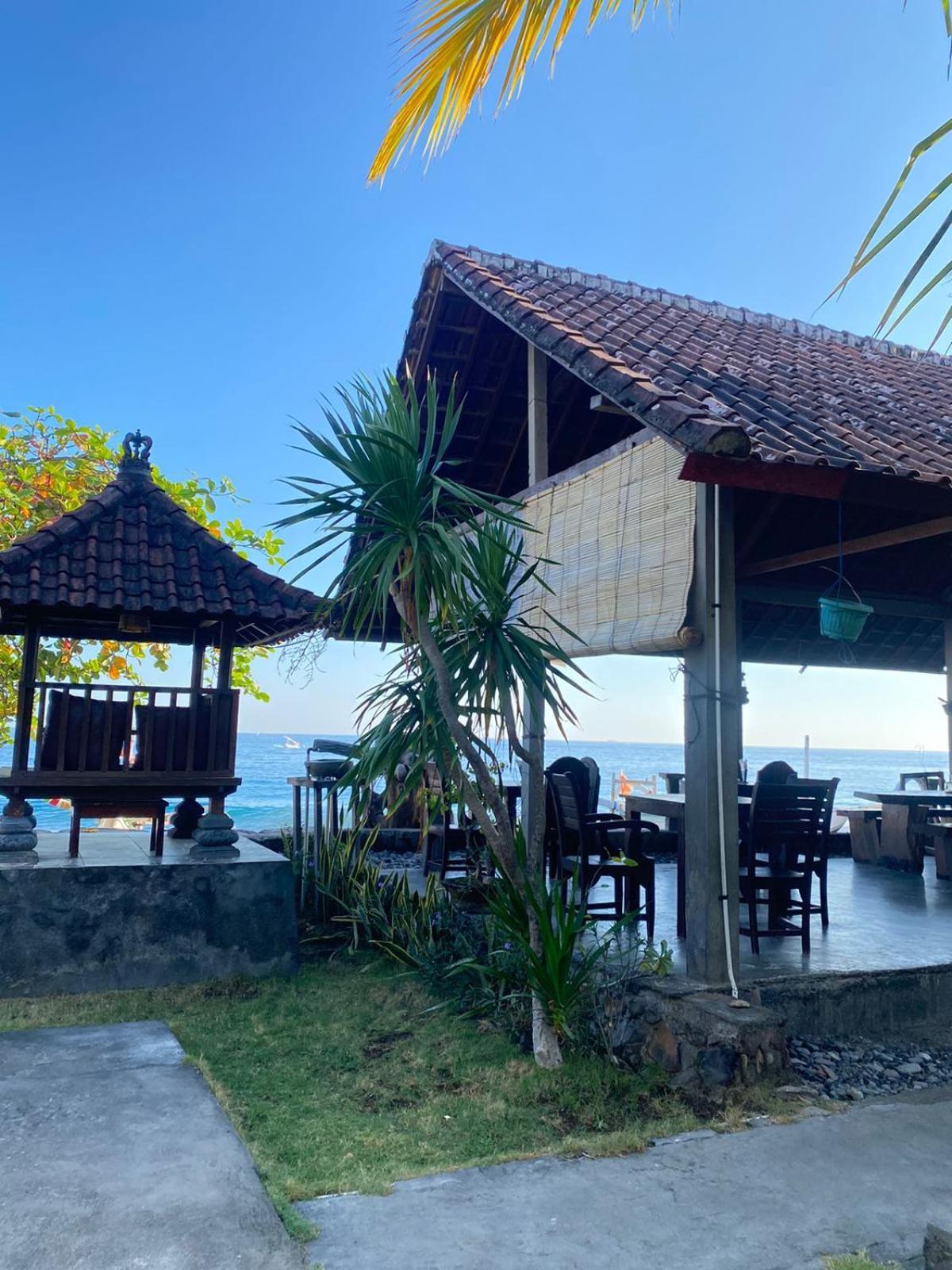 Putra'Lebah Amed Guest House Exterior photo